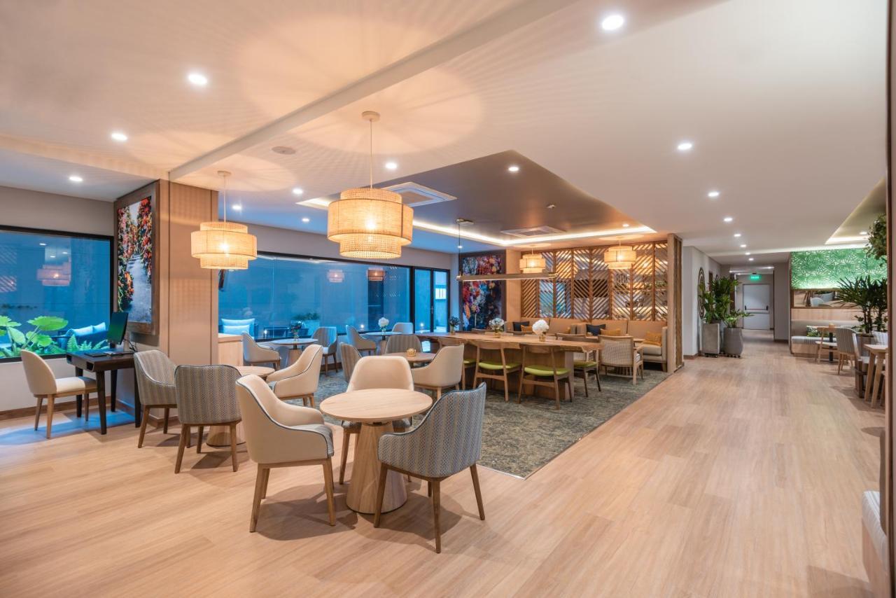 Hotel Fairfield By Marriott Medellin Sabaneta à Itagüí Extérieur photo