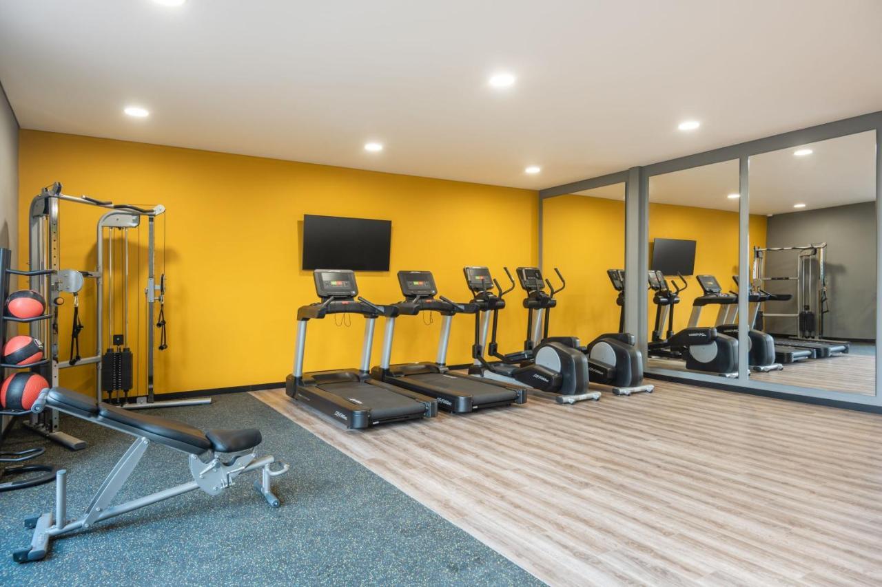 Hotel Fairfield By Marriott Medellin Sabaneta à Itagüí Extérieur photo