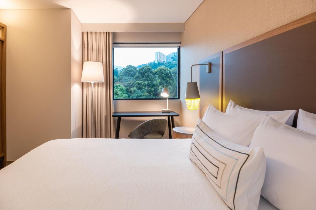 Hotel Fairfield By Marriott Medellin Sabaneta à Itagüí Extérieur photo