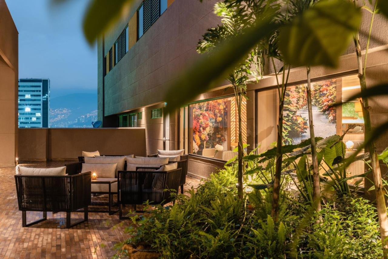 Hotel Fairfield By Marriott Medellin Sabaneta à Itagüí Extérieur photo