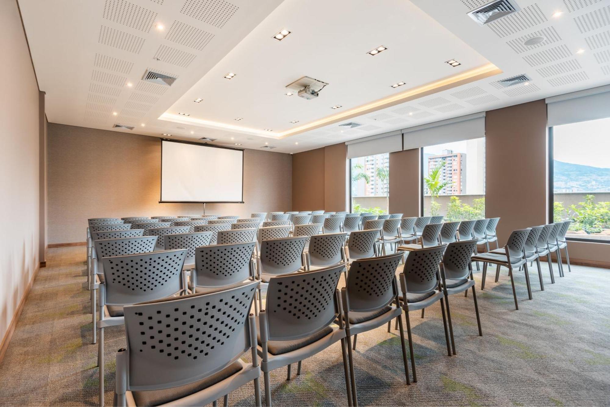 Hotel Fairfield By Marriott Medellin Sabaneta à Itagüí Extérieur photo