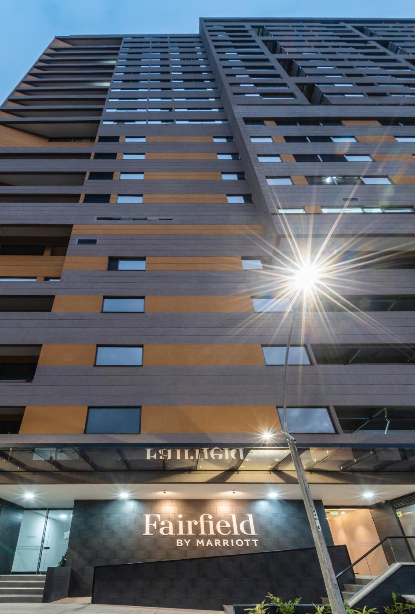 Hotel Fairfield By Marriott Medellin Sabaneta à Itagüí Extérieur photo