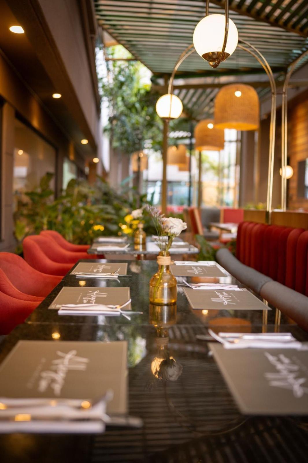 Hotel Fairfield By Marriott Medellin Sabaneta à Itagüí Extérieur photo